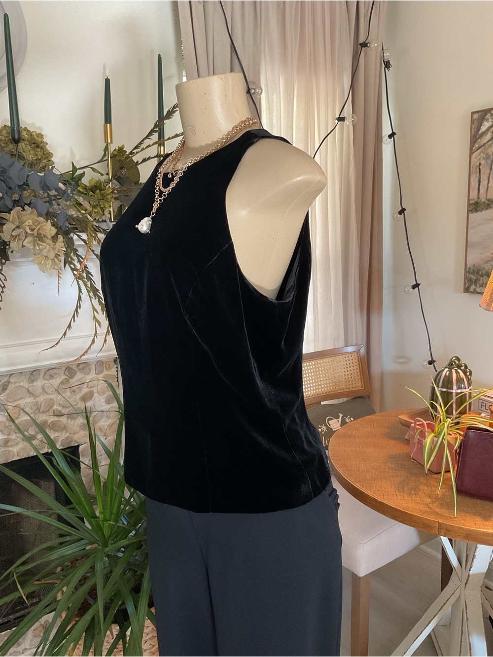 Ann Taylor Black Velvet Sleeveless Camisole